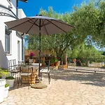 Nyaraló Adorable With Private Garden And Bubble Bath