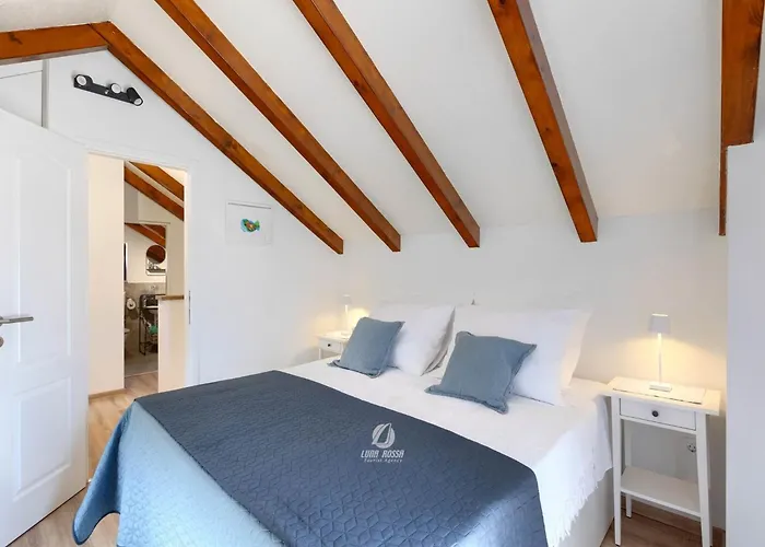 Adorable With Private Garden And Bubble Bath Póla