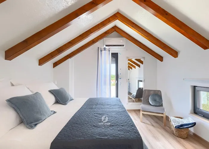 度假居 Adorable With Private Garden And Bubble Bath 普拉